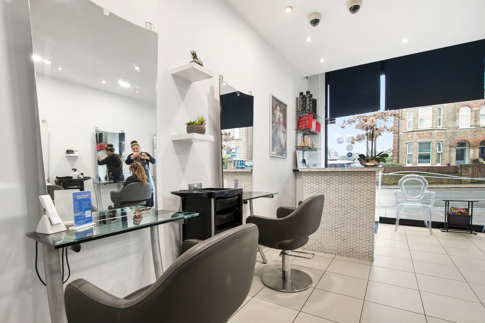 Premium Hair Salon in Hendon, London, photo 1